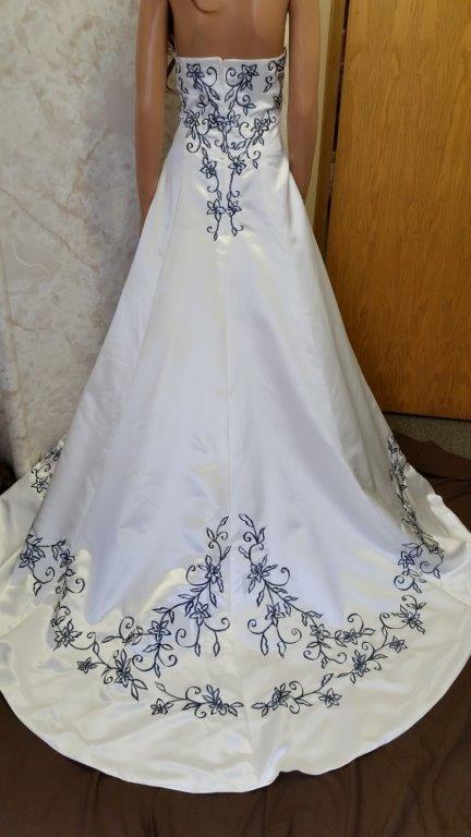 navy and ivory wedding gown