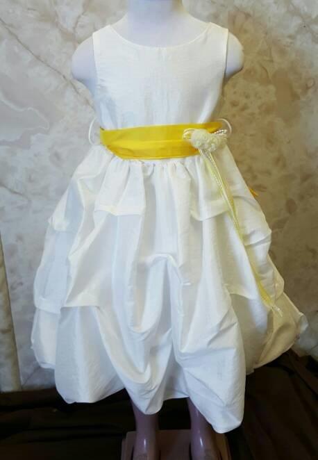 size 4 ivory and yellow