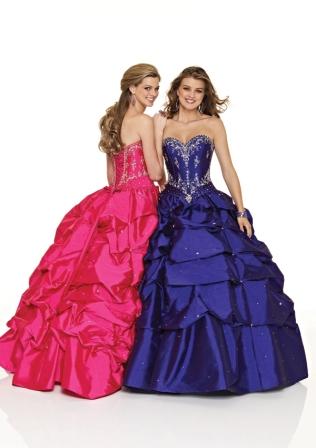 Sweetheart ball gown with pickups