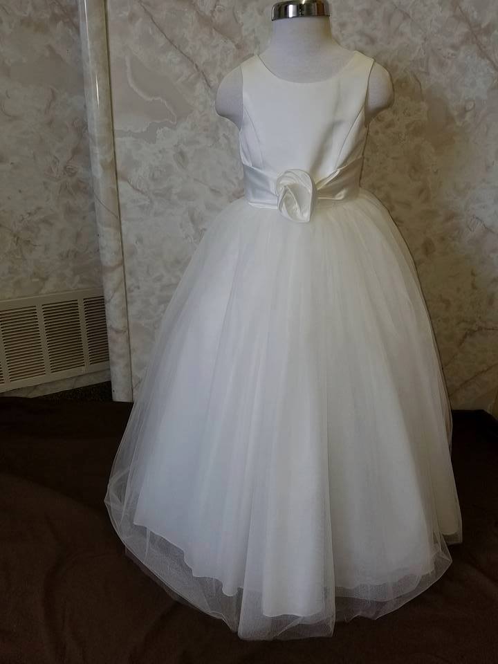Ivory toddler, size 2, flower girl dress with sash. In stock and on sale for $40.