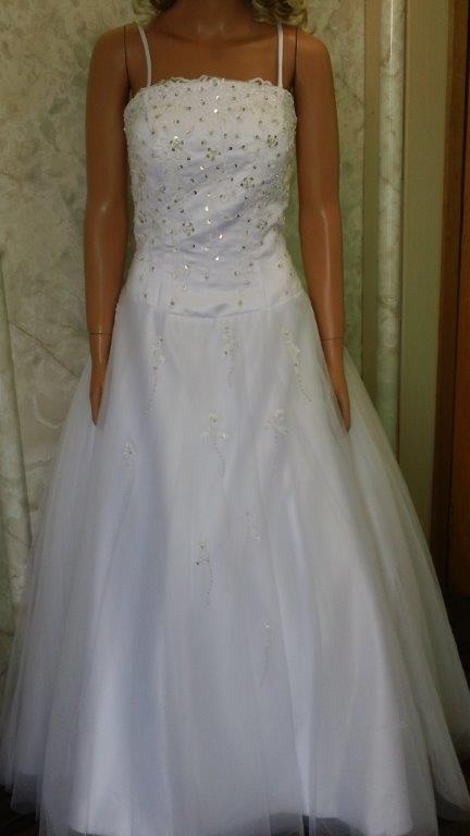 white wedding gown 