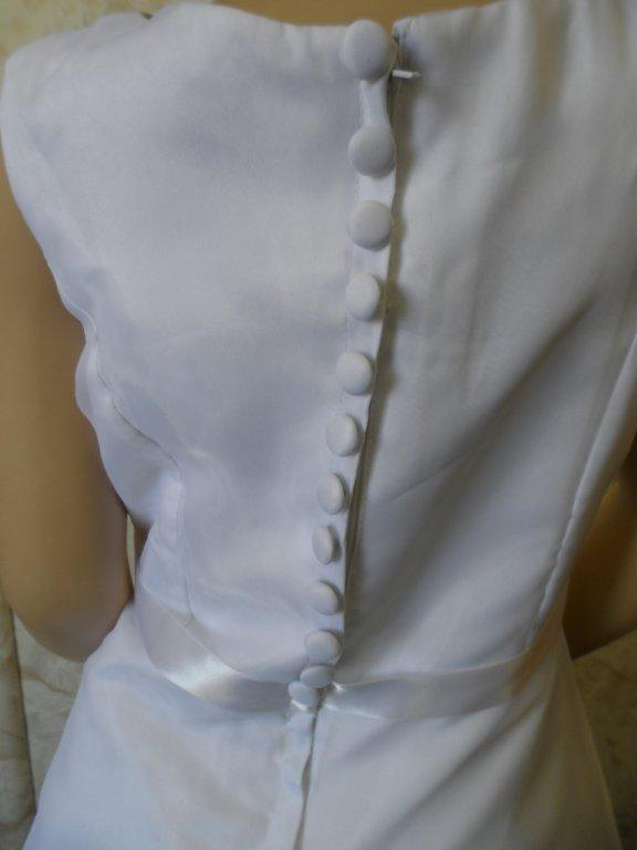 zipper under covered buttons