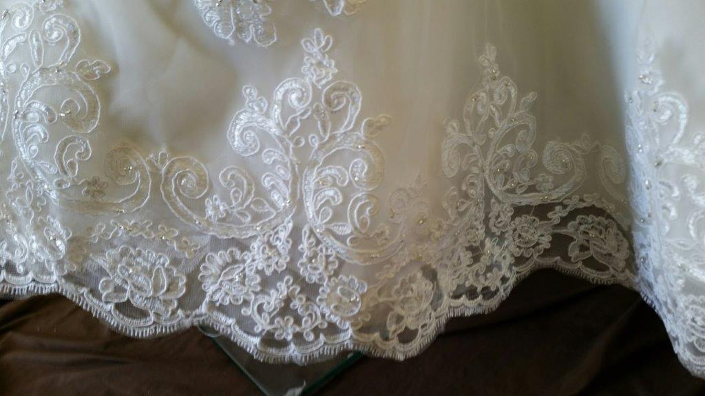 lace miniature wedding dresses