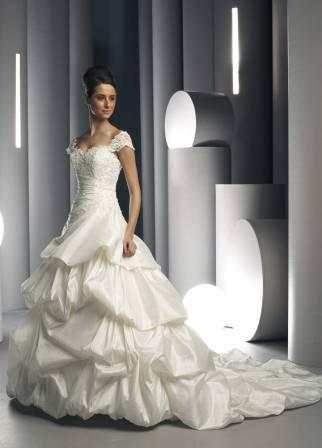 bridal gowns 