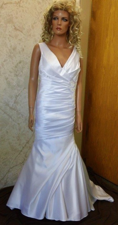 deep v neck wedding gown