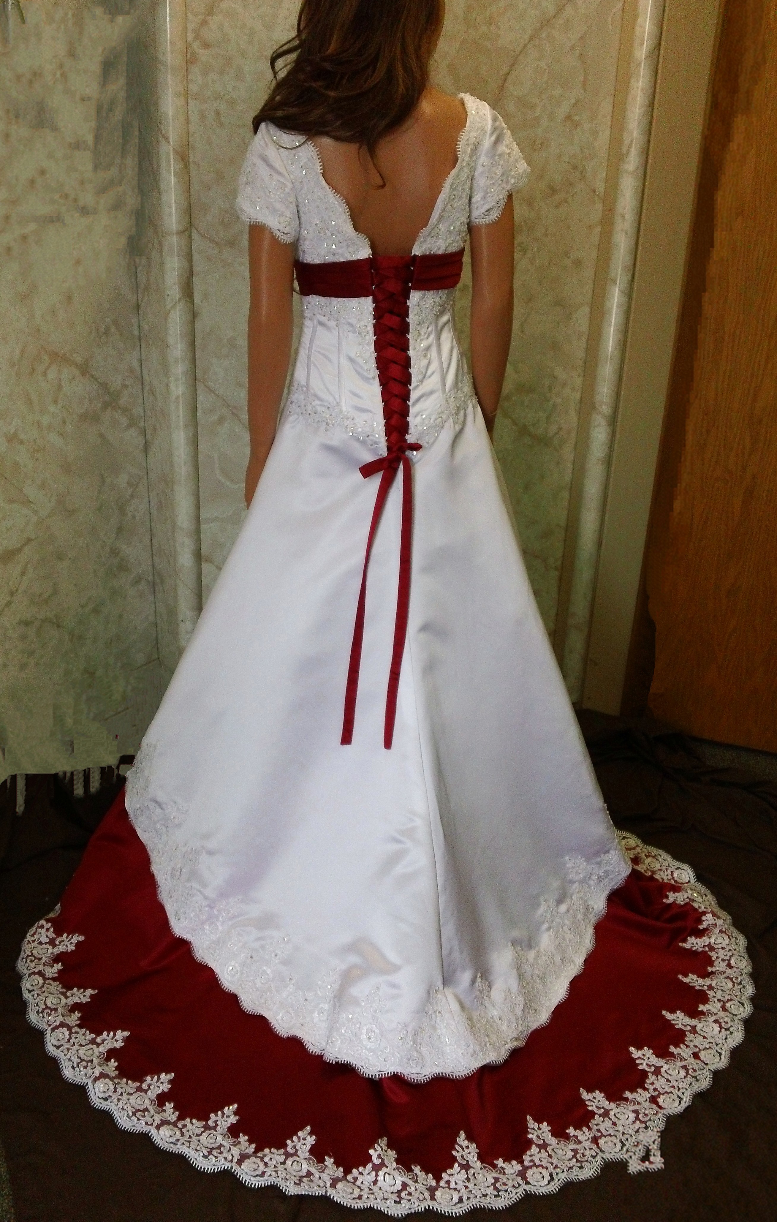 White and apple red Wedding dress