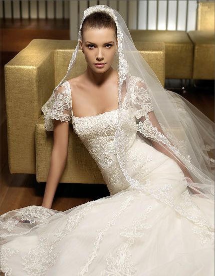 wedding gown appliqued tulle and lace