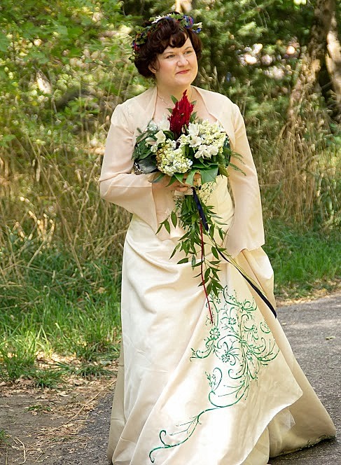 scottish green wedding dress