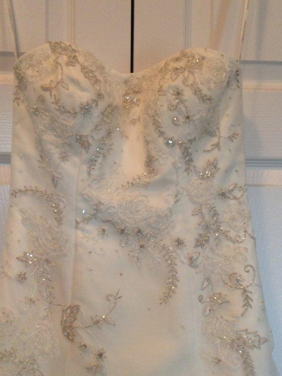 brides dress to match