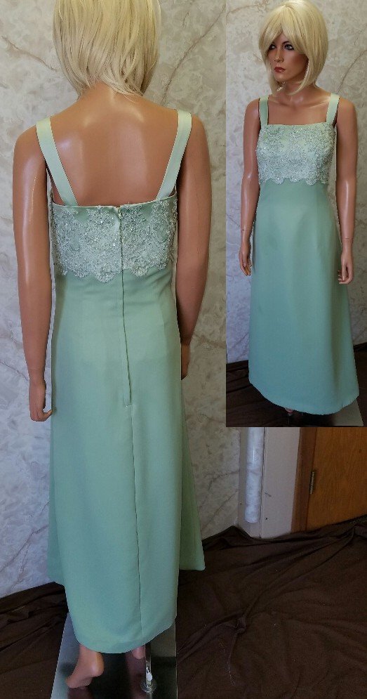 green mothers dress and jacket