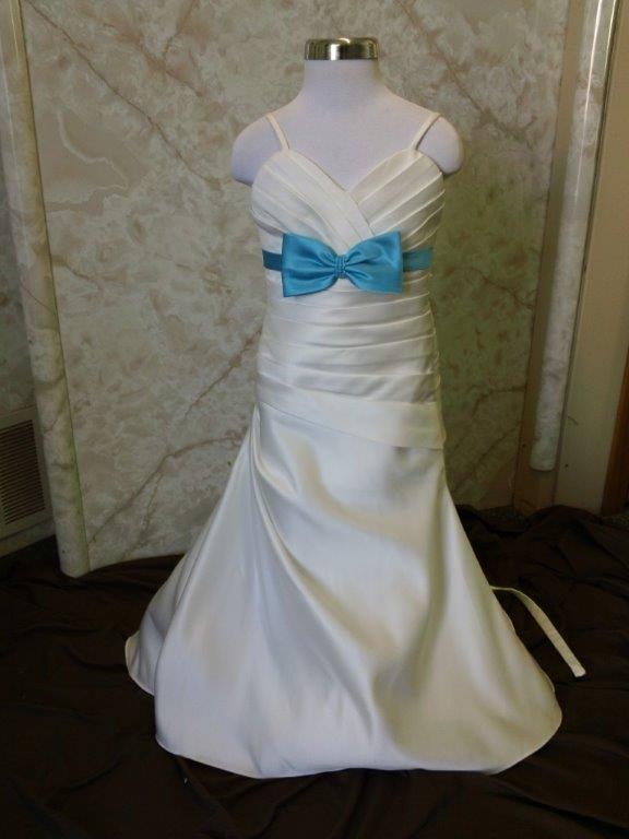 ivory flower girl dress with blue 