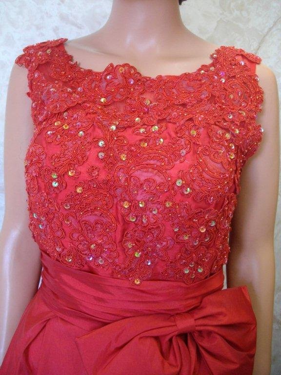 short red mother of the bride/groom dress