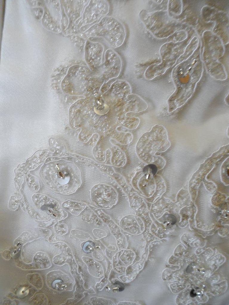 flower girl dresses that complement the bridal gown