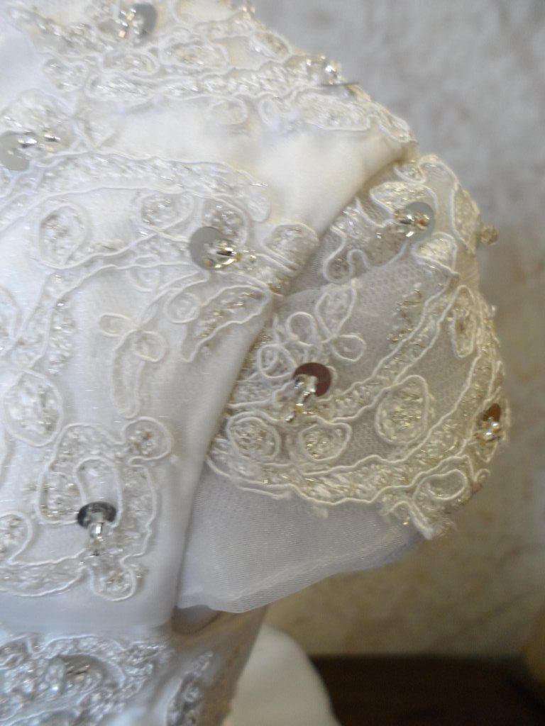 flower girl dress to match wedding gown