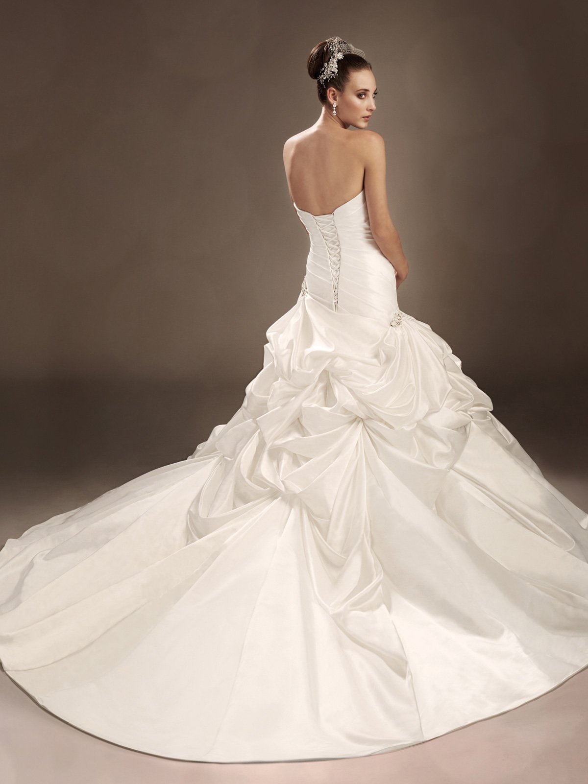 sweetheart pick up wedding dresses