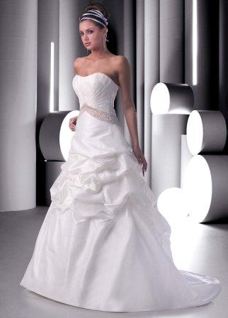 vertical Pleated bodice Wedding Gown