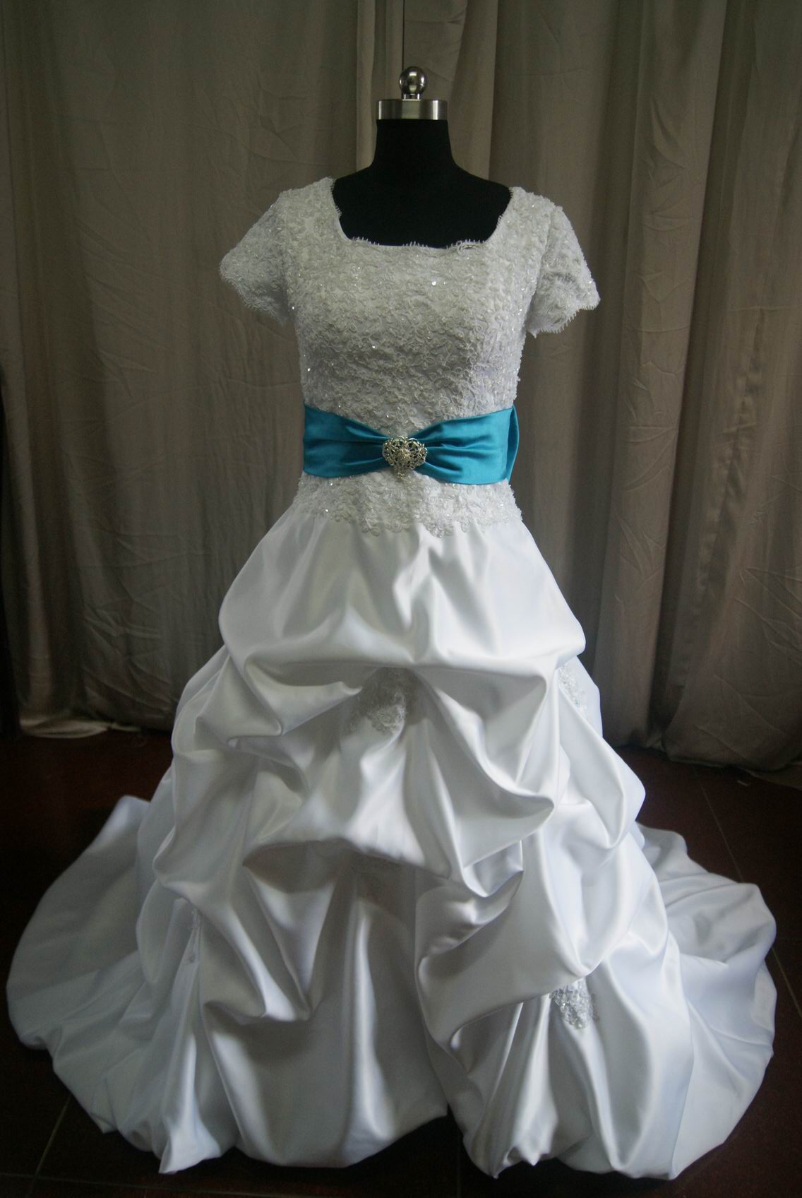 white short sleeve wedding dress