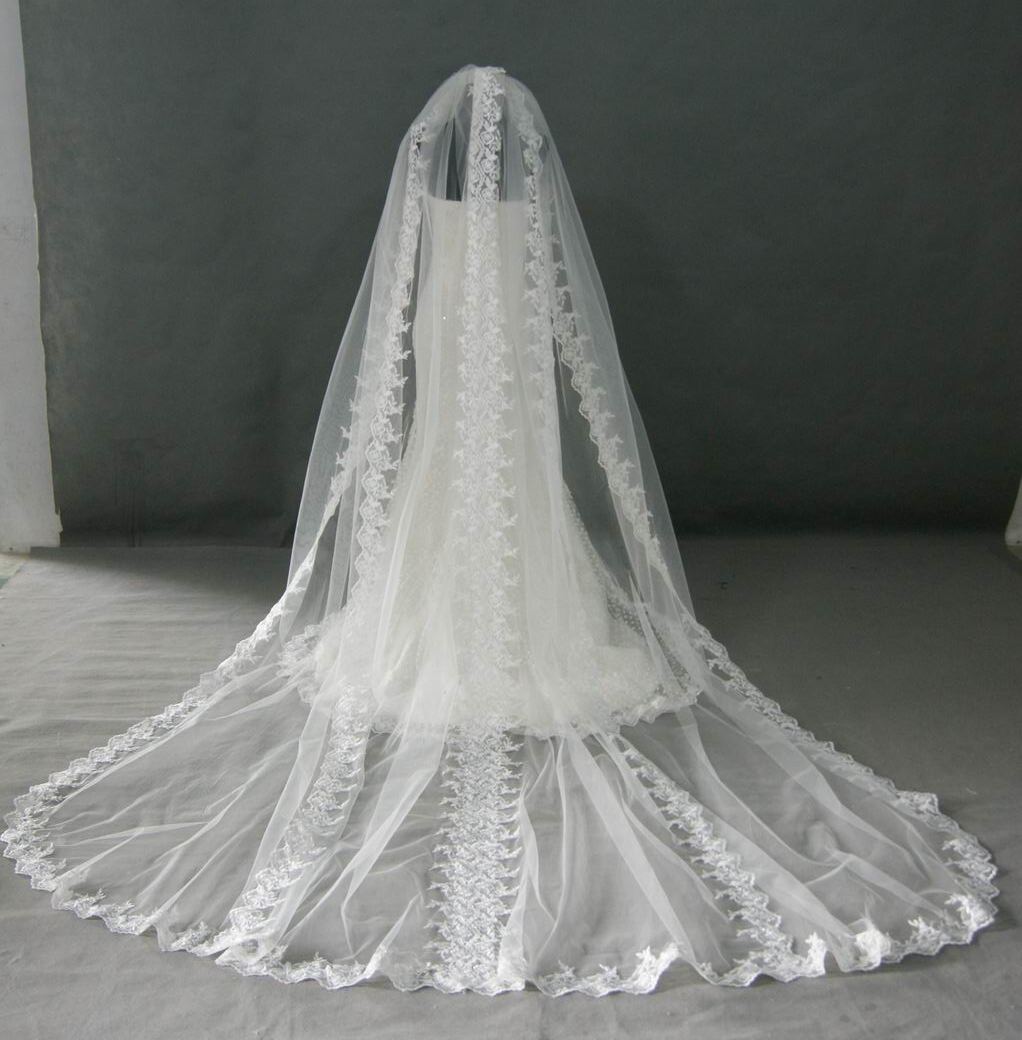 lace mermaid wedding gown matching veil