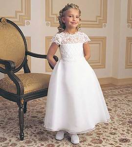 White long lace Flower Girl Dress, with sheer neckline, and lace cap sleeves. Kids size 2 sale priced at $40.00. 
