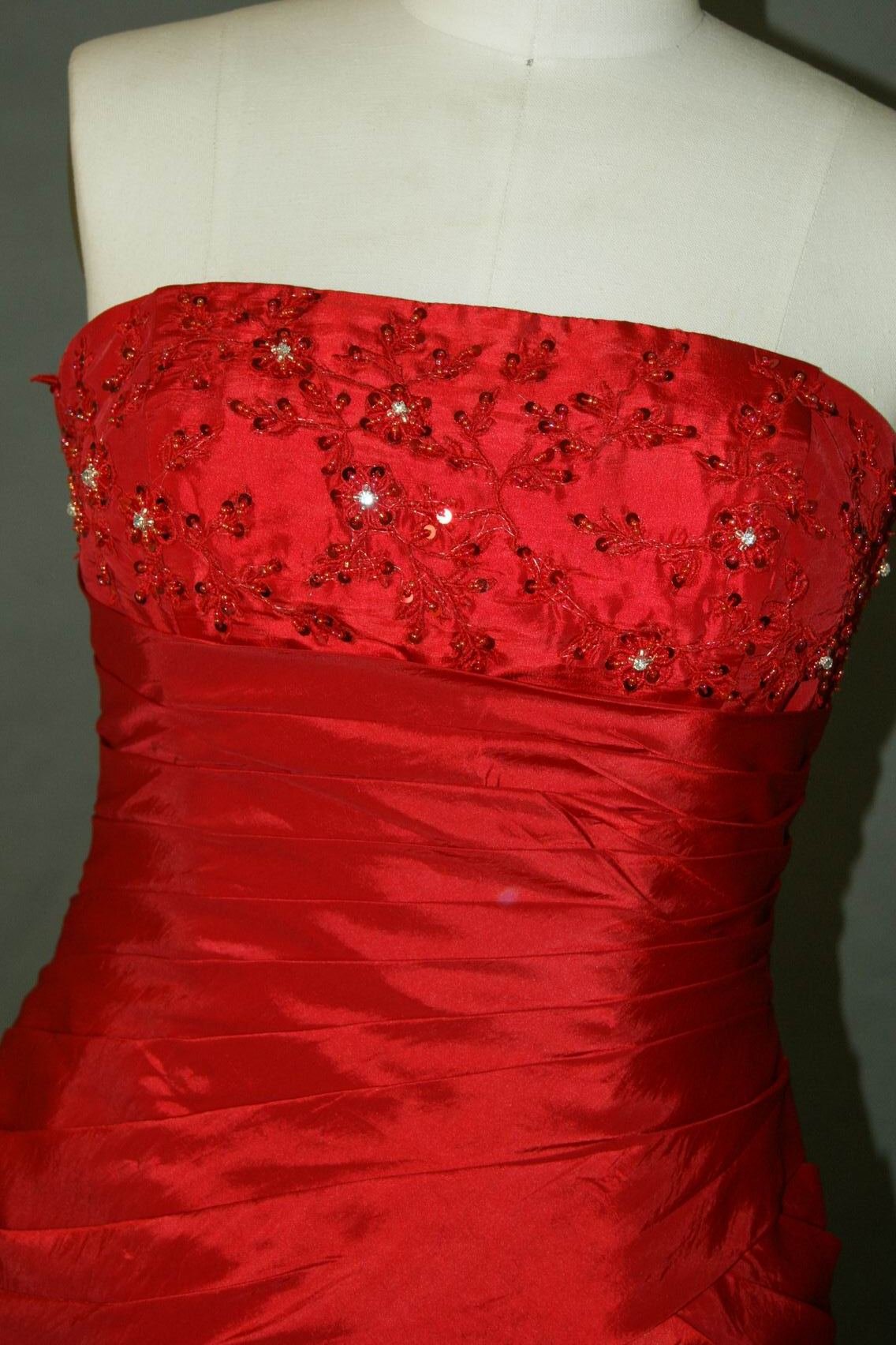 Red taffeta mother of the bride groom dress 
