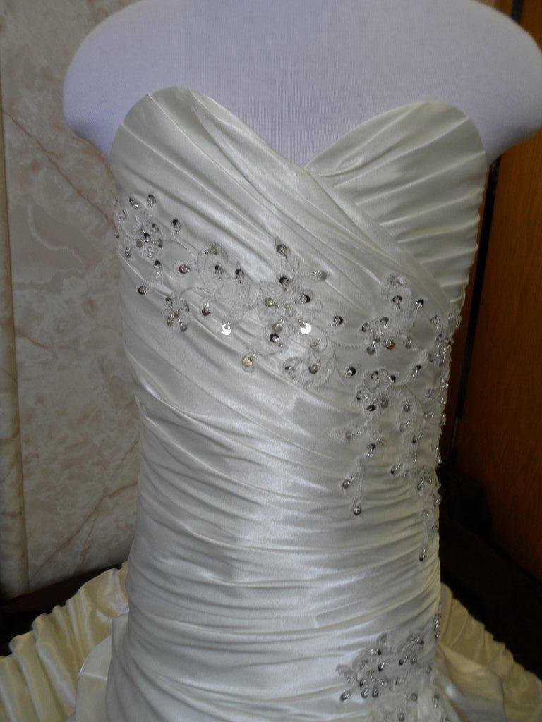 sweetheart ruched  miniature bridal gown