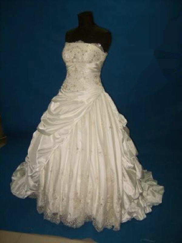 asymmetrical pickup wedding gown