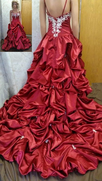 Red wedding gown with gorgeous pickup wedding train